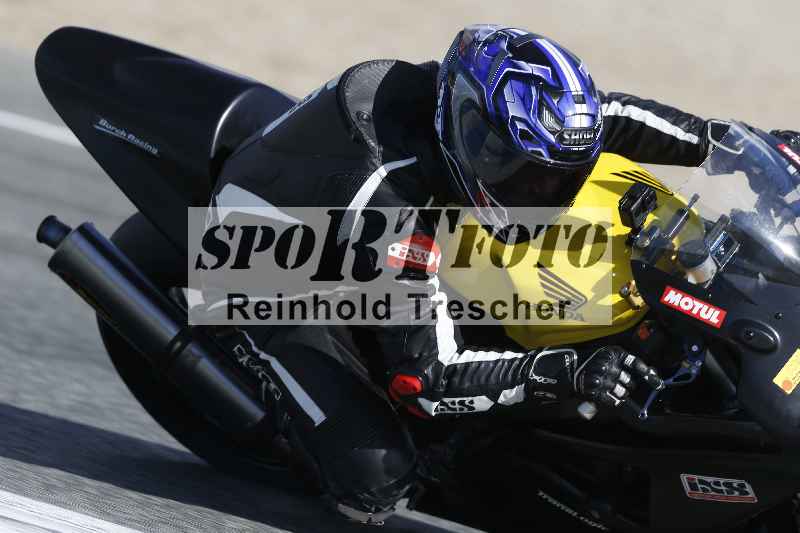 /Archiv-2025/02 28.-31.01.2025 Moto Center Thun Jerez/rot-red/91
